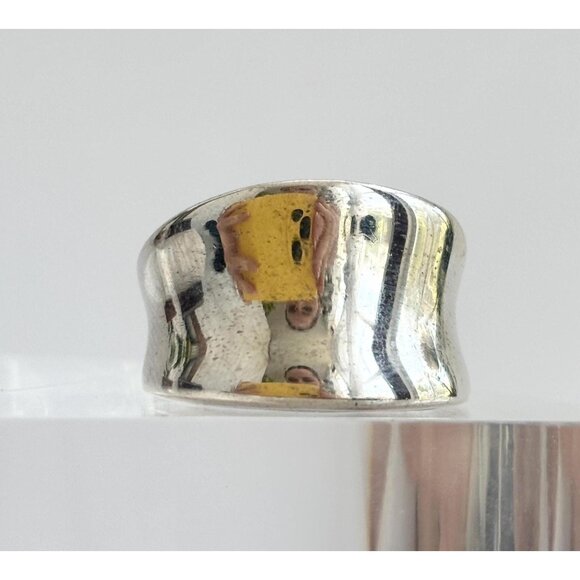 Vintage Jewelry - Minimalist Convex Tapered Shank Vintage Sterling Silver Band Style Ring - 8.75